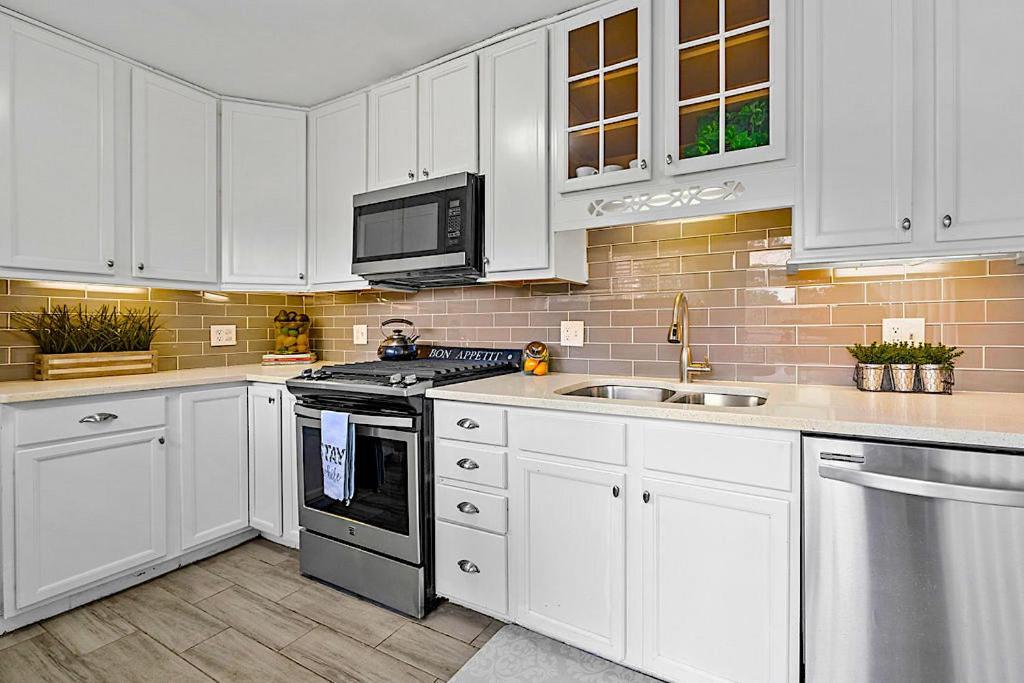 אטלנטה Goodkarma Rentals Refreshed Smyrna Home Near Battery Atl Half Mile To Interstate מראה חיצוני תמונה