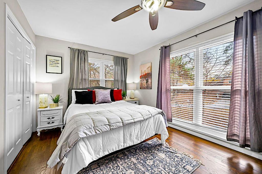 אטלנטה Goodkarma Rentals Refreshed Smyrna Home Near Battery Atl Half Mile To Interstate מראה חיצוני תמונה