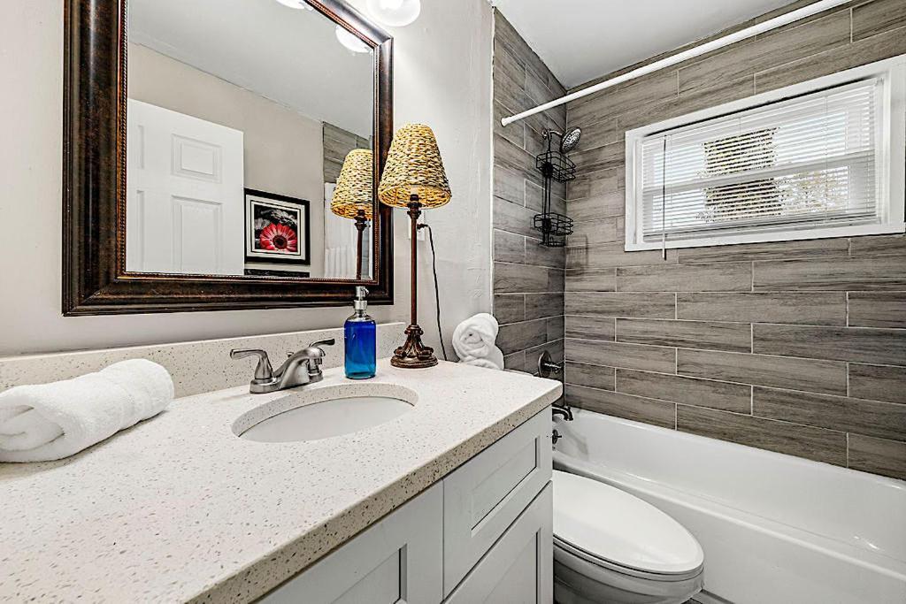 אטלנטה Goodkarma Rentals Refreshed Smyrna Home Near Battery Atl Half Mile To Interstate מראה חיצוני תמונה